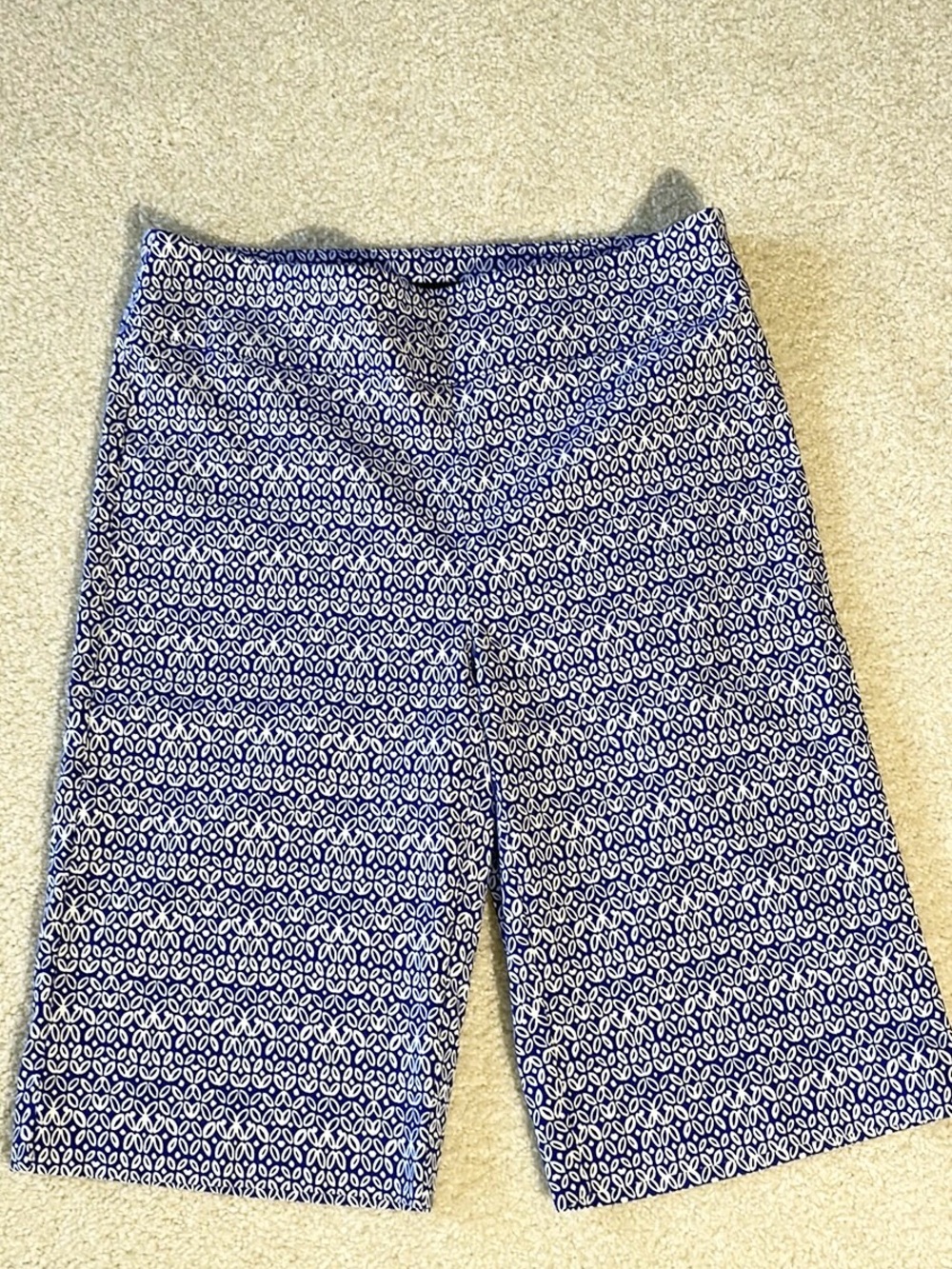 Counterparts Bermuda Shorts Women’s 6P Floral Blue & White Pull On